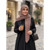 روسری نخی مجلسی طرح حسنا قواره 140 دور چرخ دوز لیز نیست