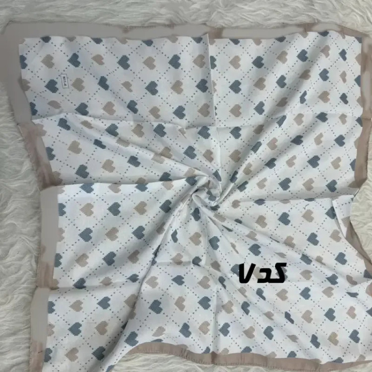 مینی اسکارف آبی نخ طرحبندی قواره 65×65 مناسب استفاده روزمره