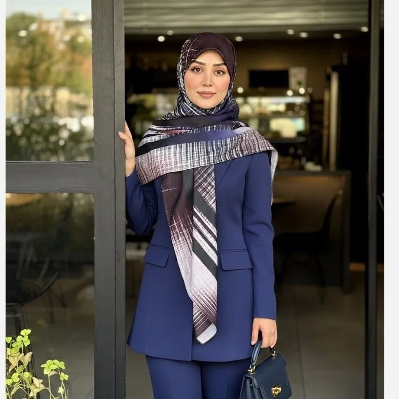 روسری نخی طرح ژینوس رنگ کاربردی زنانه